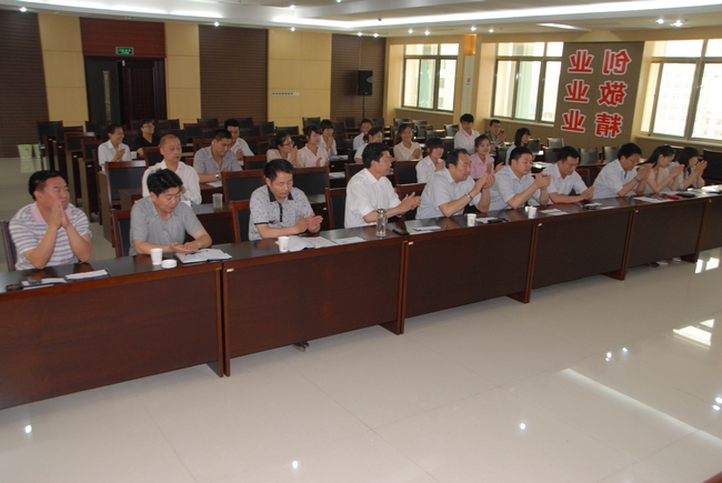 霄云煤矿举办安全月安全演讲比赛