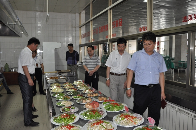 集团公司群众安全及“两堂一舍”工作检查组到义桥煤矿检查指导工作