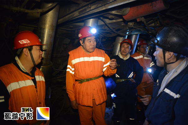 乔志猛对安居煤矿近期工作“点赞”