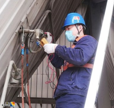 “我是党员，我先上”