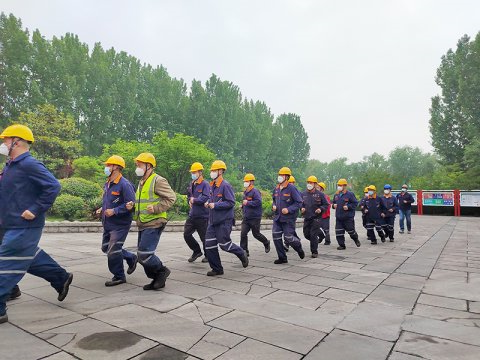 跃进港组织防汛应急演练  为生命开辟绿色走廊