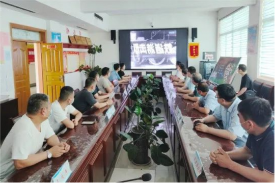 阳城煤电开展庆“七一”红色观影活动